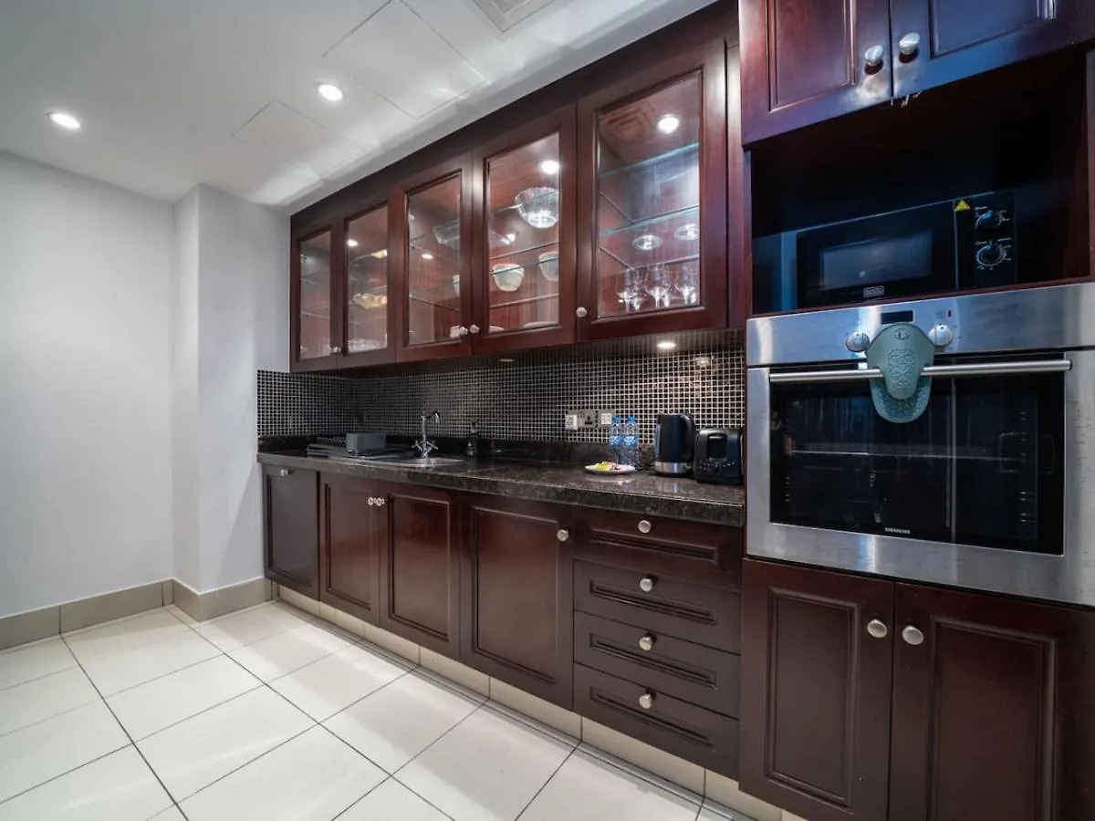 Modern Old Town 1 Bed With Garden View Apartment Dubai