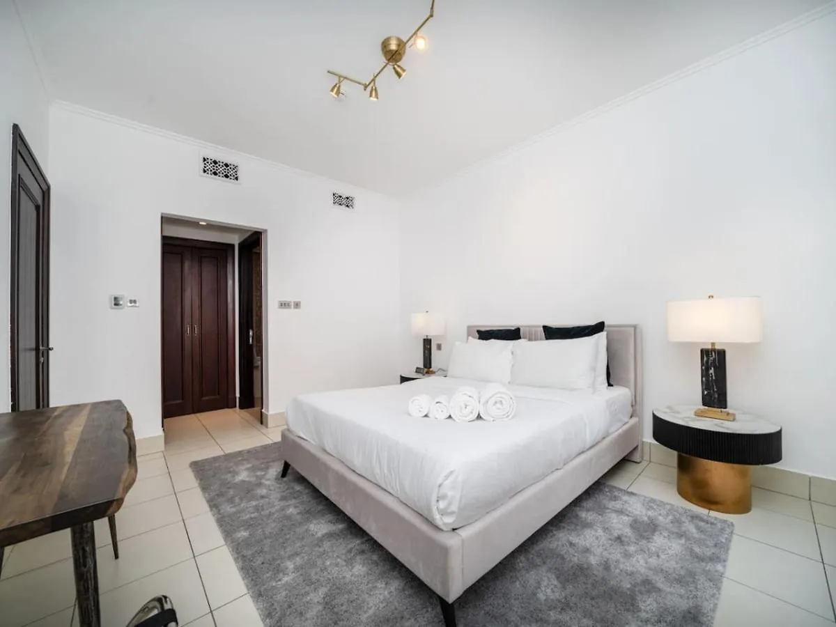 Modern Old Town 1 Bed With Garden View Apartment Dubai United Arab Emirates