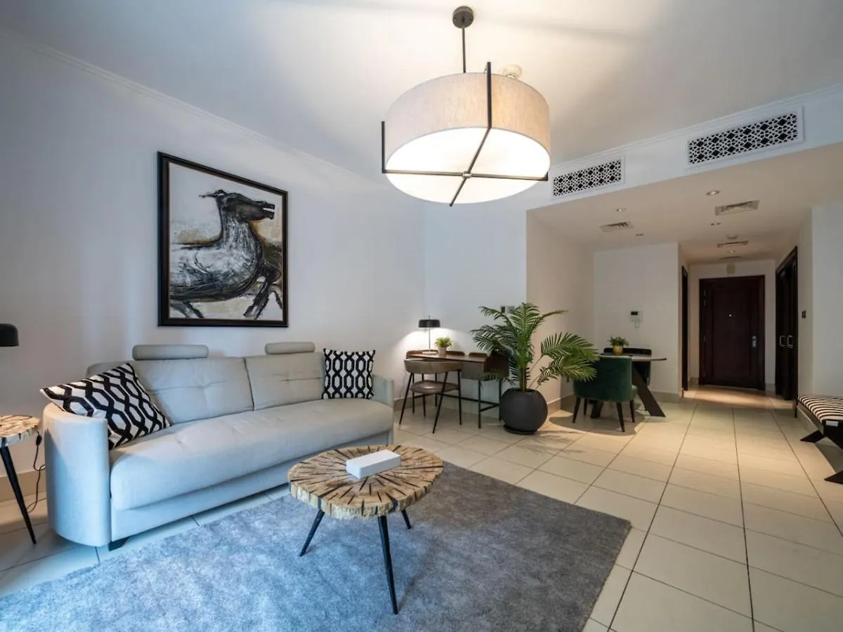 Modern Old Town 1 Bed With Garden View Apartment Dubai